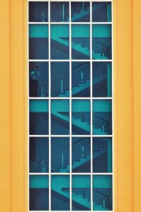 在宅で月5万を稼ぐ副業の方法は？