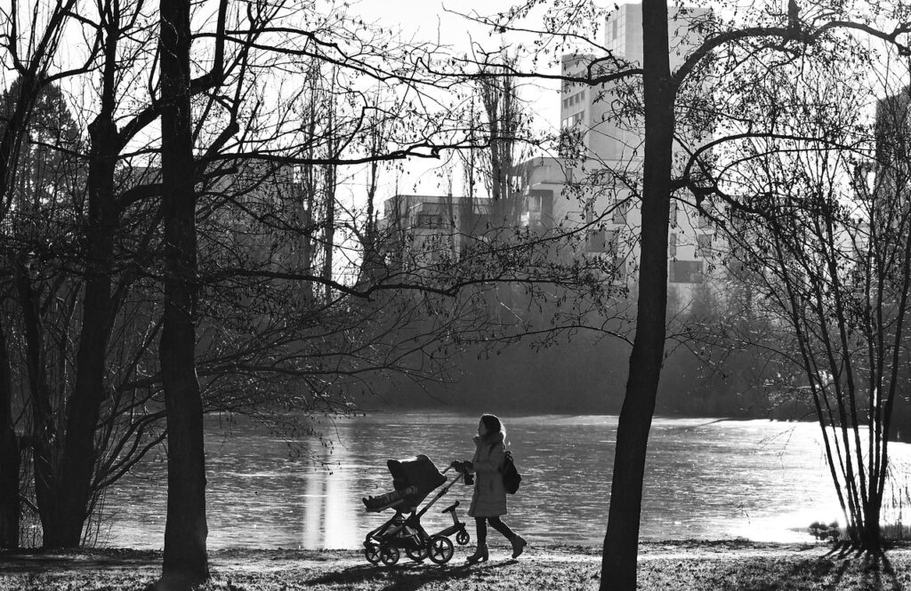 子育てと両立しながら副業で稼ぐためのポイントは？